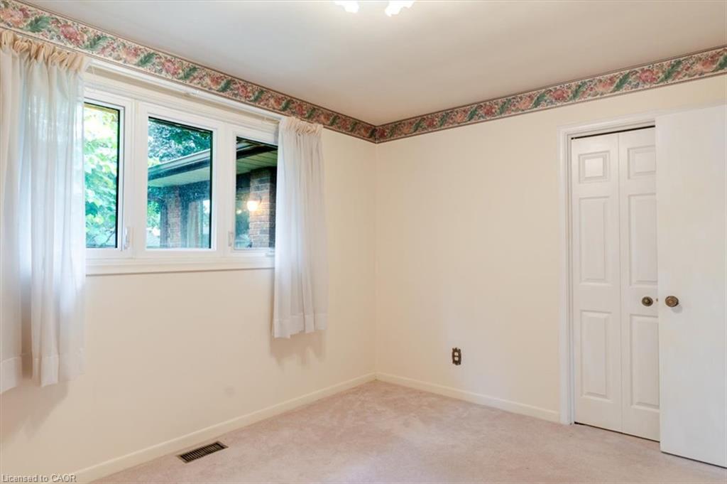 99 Berkley Crescent Property Photo 27