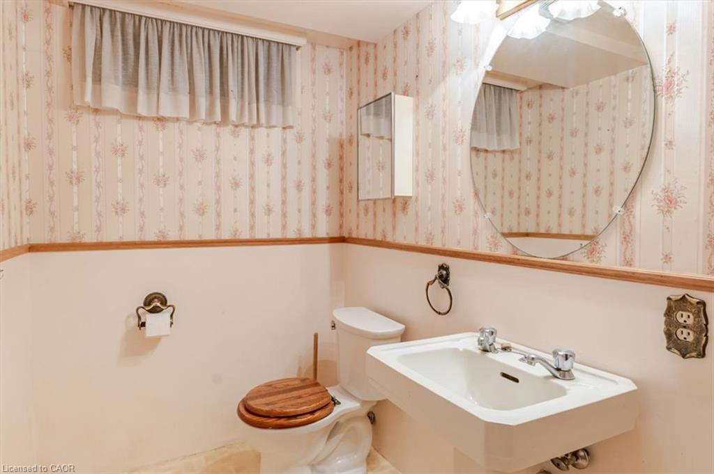 99 Berkley Crescent Property Photo 39