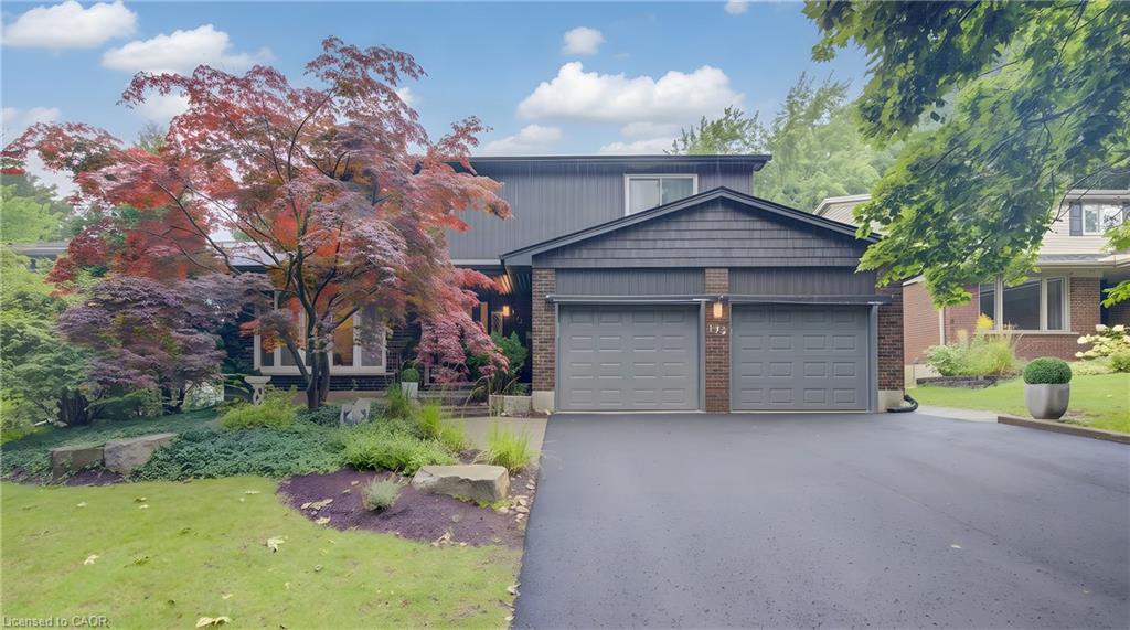 123 Candlewood Crescent Property Photo 1