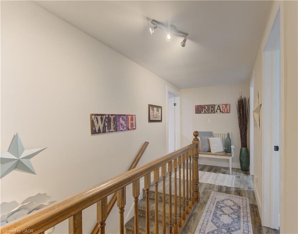 123 Candlewood Crescent Property Photo 28
