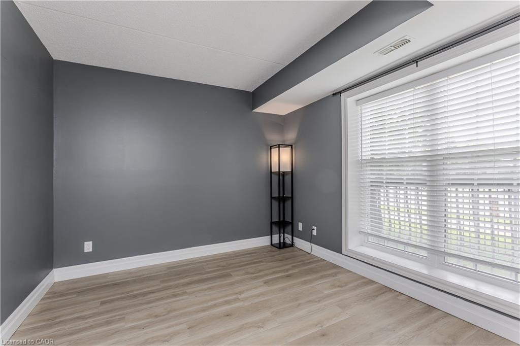 101-2035 Appleby Line Property Photo 15