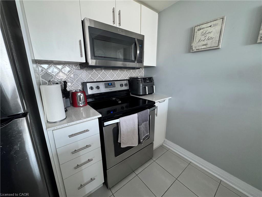 404-10 Concord Place Property Photo 11