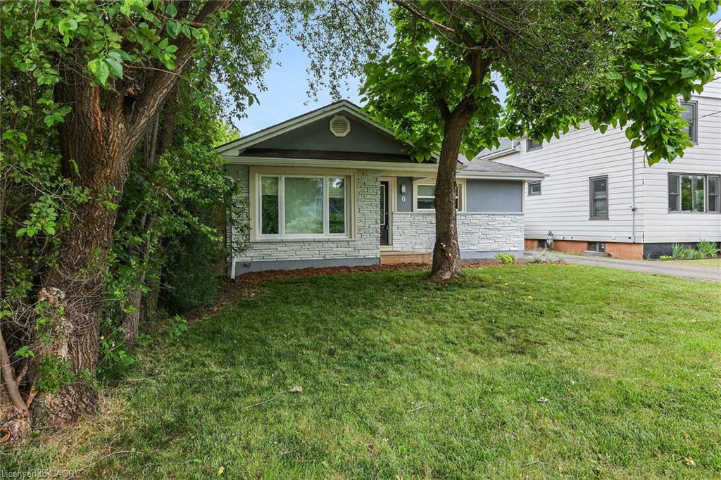 6 Lincoln Avenue Property Photo 2