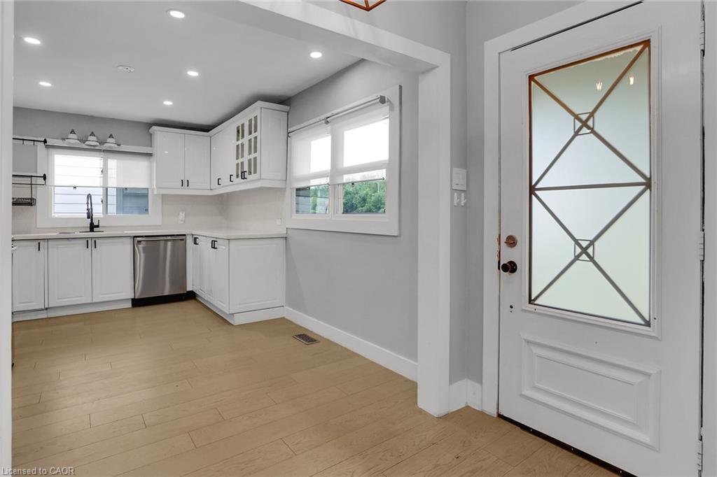 6 Lincoln Avenue Property Photo 6