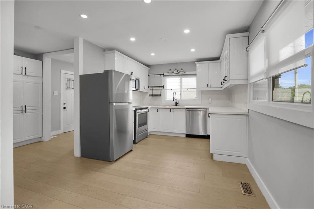 6 Lincoln Avenue Property Photo 7