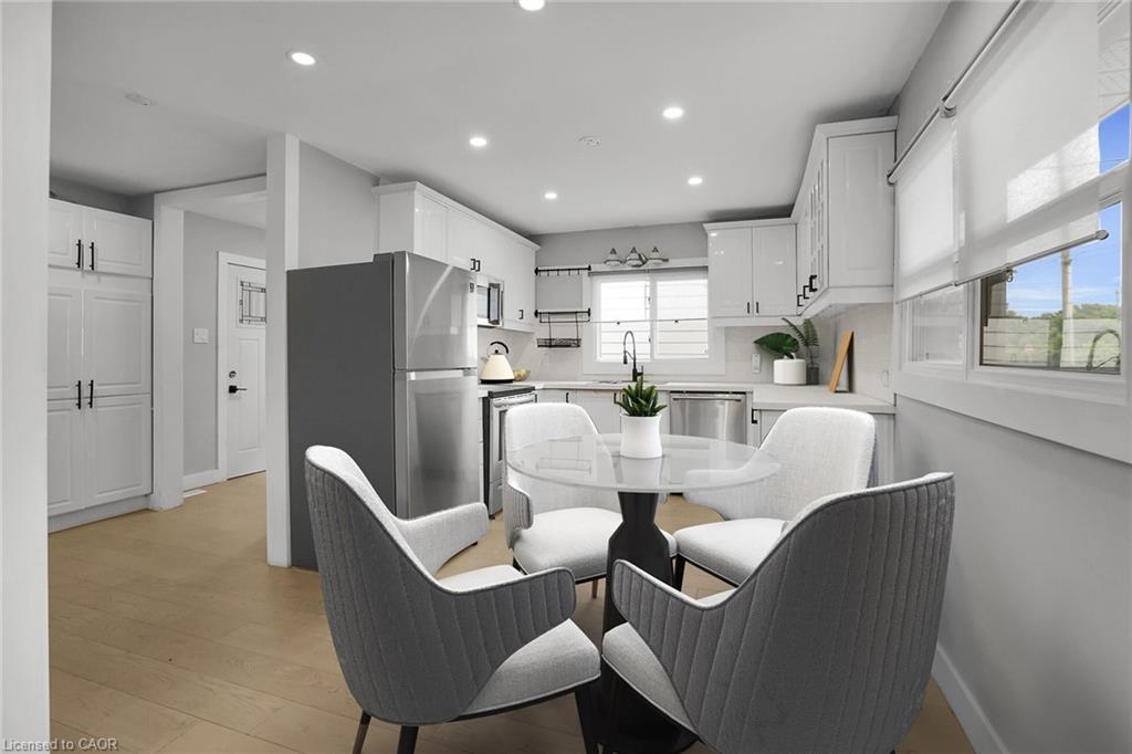 6 Lincoln Avenue Property Photo 8