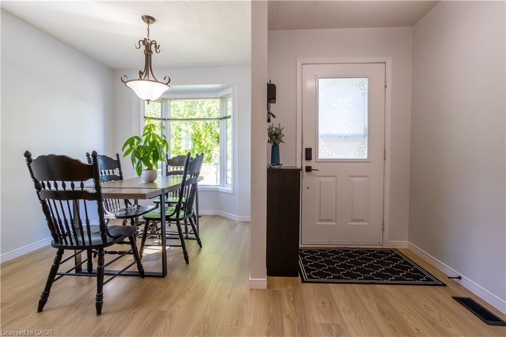 536 St Andrew Street Property Photo 2