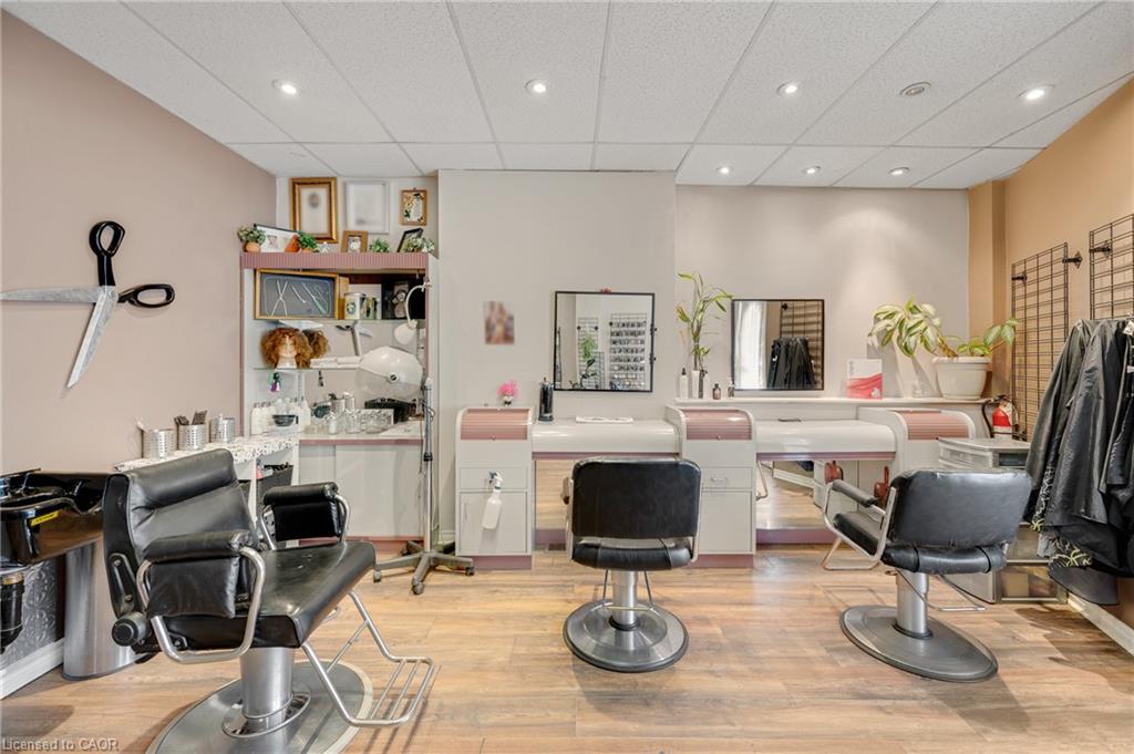 466 Cannon Street E Property Photo 4