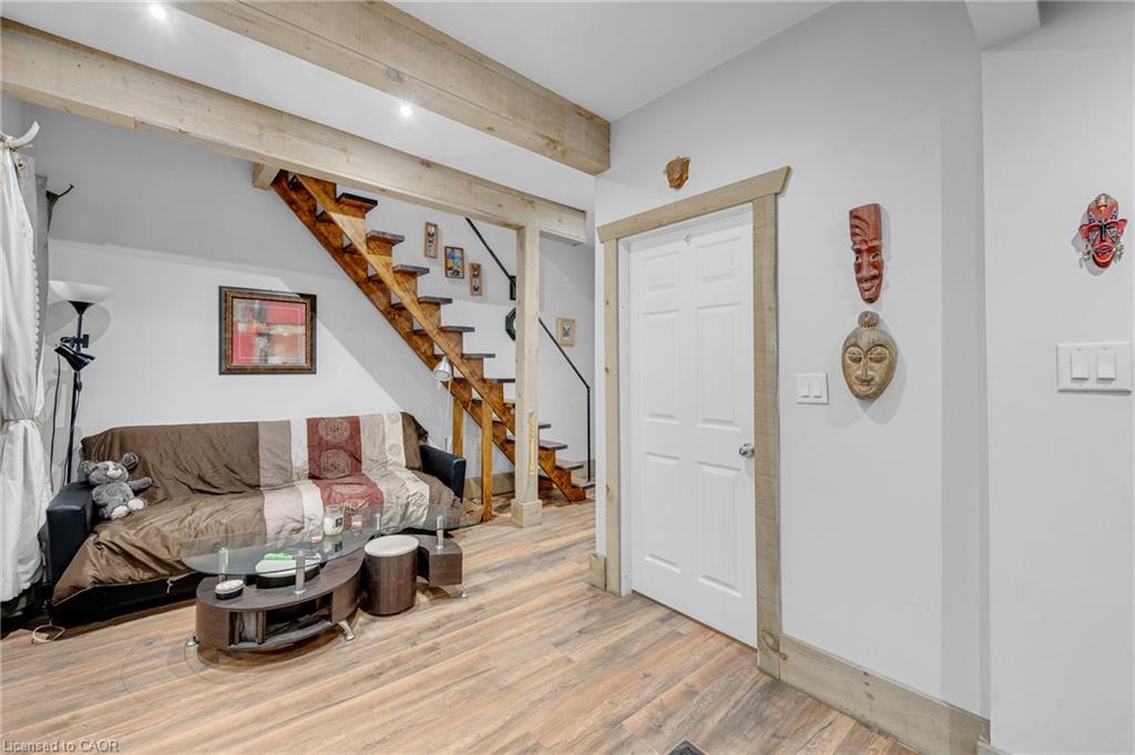 466 Cannon Street E Property Photo 8