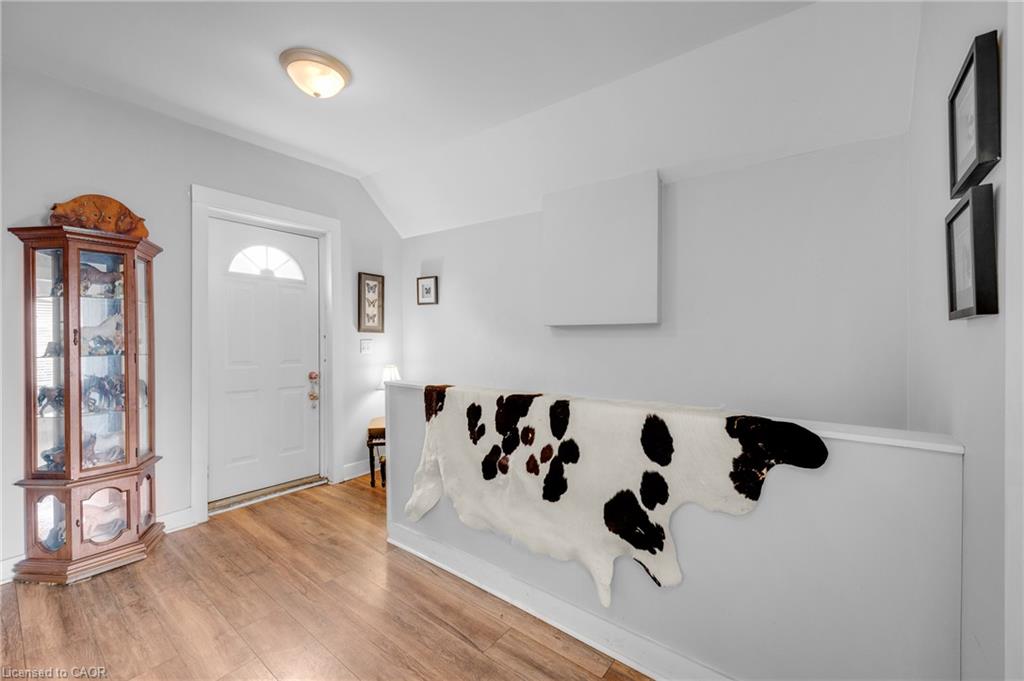 466 Cannon Street E Property Photo 16