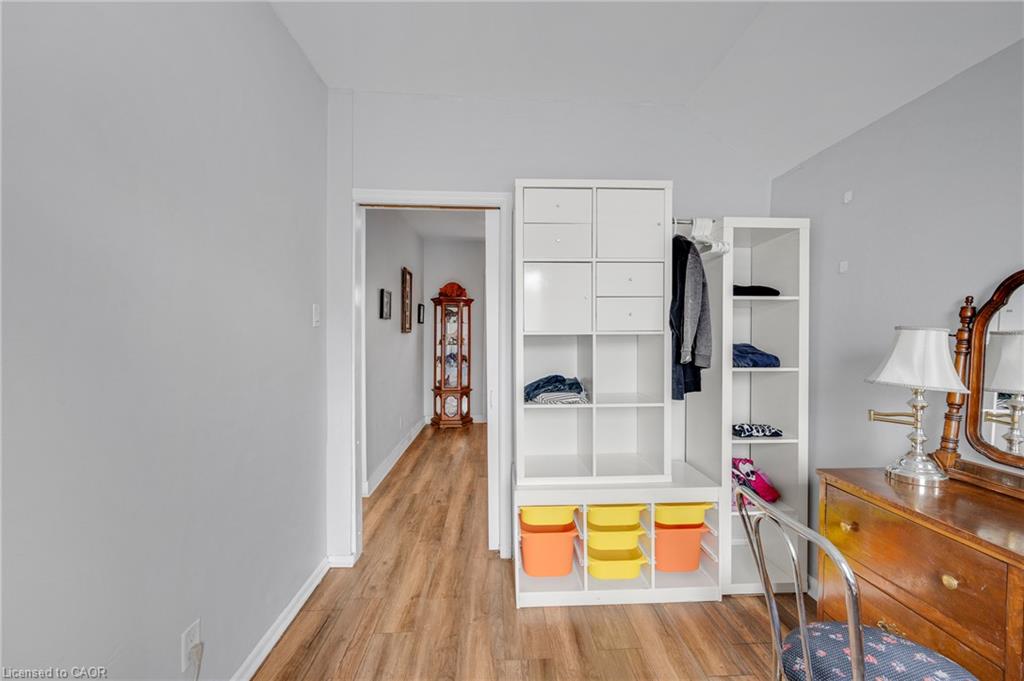 466 Cannon Street E Property Photo 18