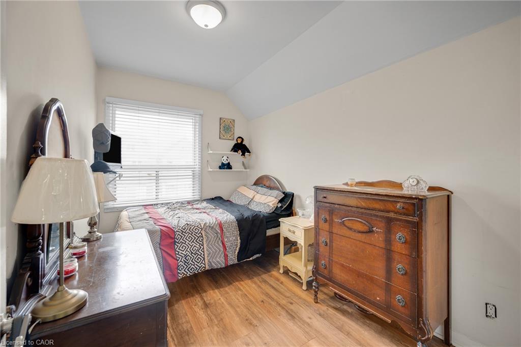466 Cannon Street E Property Photo 21