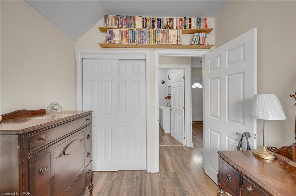 466 Cannon Street E Property Photo 22