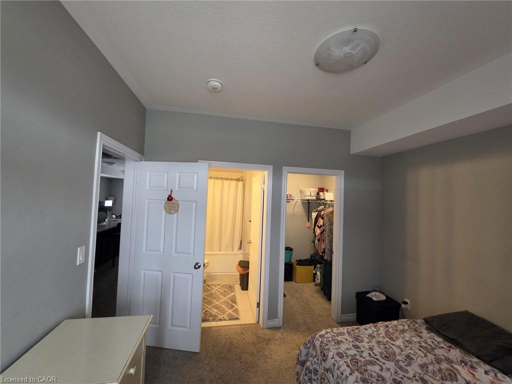 32-60 Oat Lane Property Photo 12