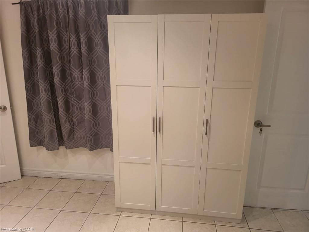 467 Limeridge Road W Property Photo 6