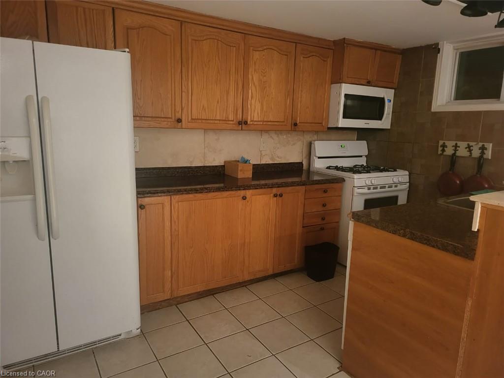 467 Limeridge Road W Property Photo 8