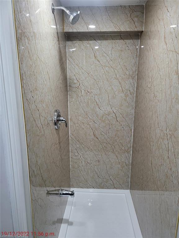 467 Limeridge Road W Property Photo 10