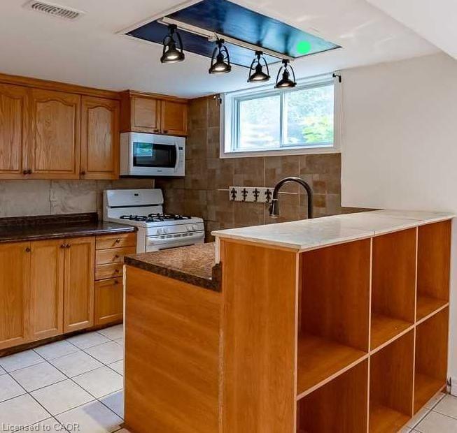 467 Limeridge Road W Property Photo 16