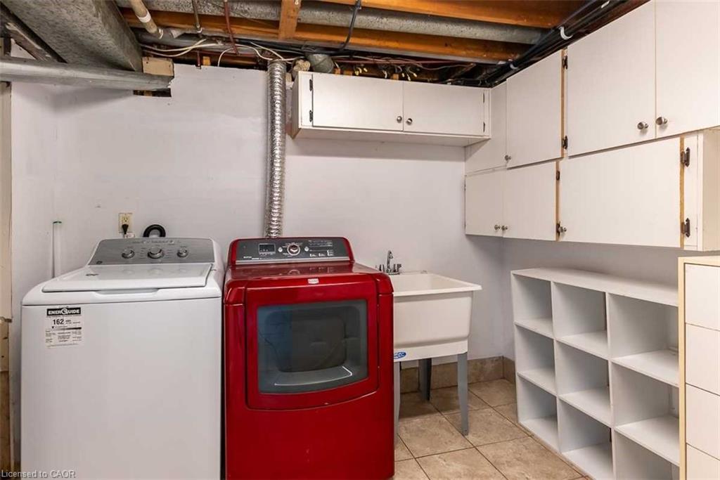 467 Limeridge Road W Property Photo 21