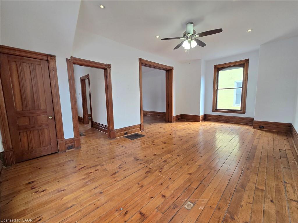7 Ontario Street Property Photo 6