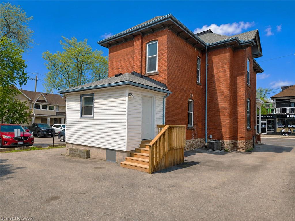 7 Ontario Street Property Photo 18