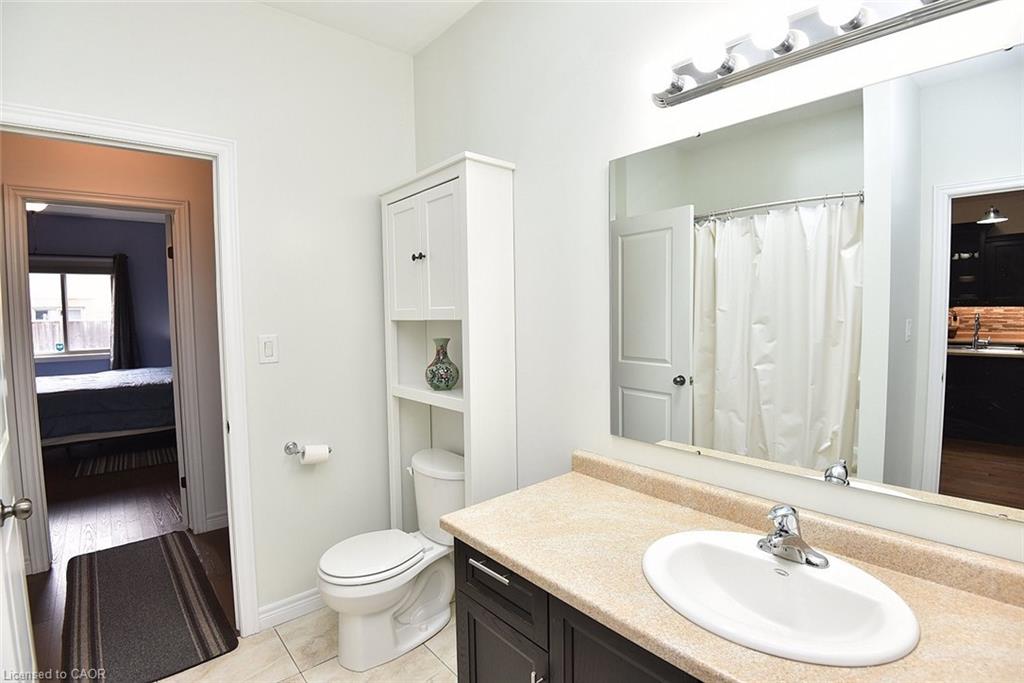 27 Banks Street Property Photo 20