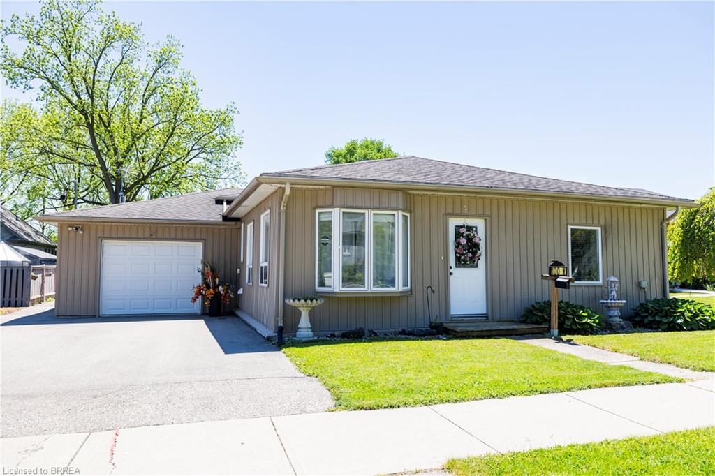 100 Mechanic Street W Property Photo 5