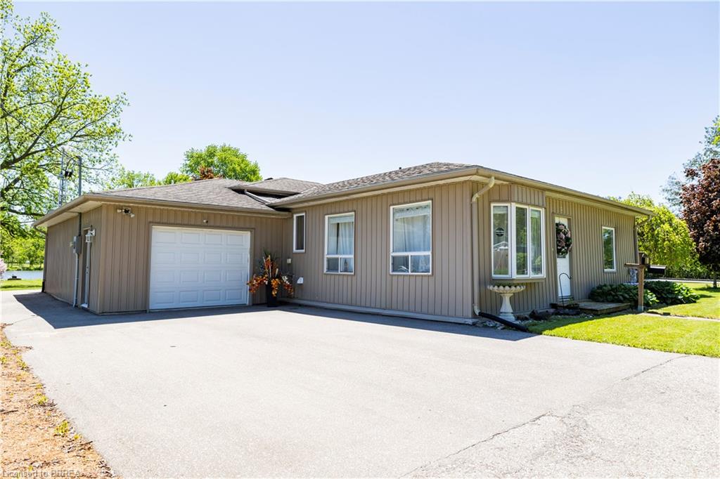 100 Mechanic Street W Property Photo 6