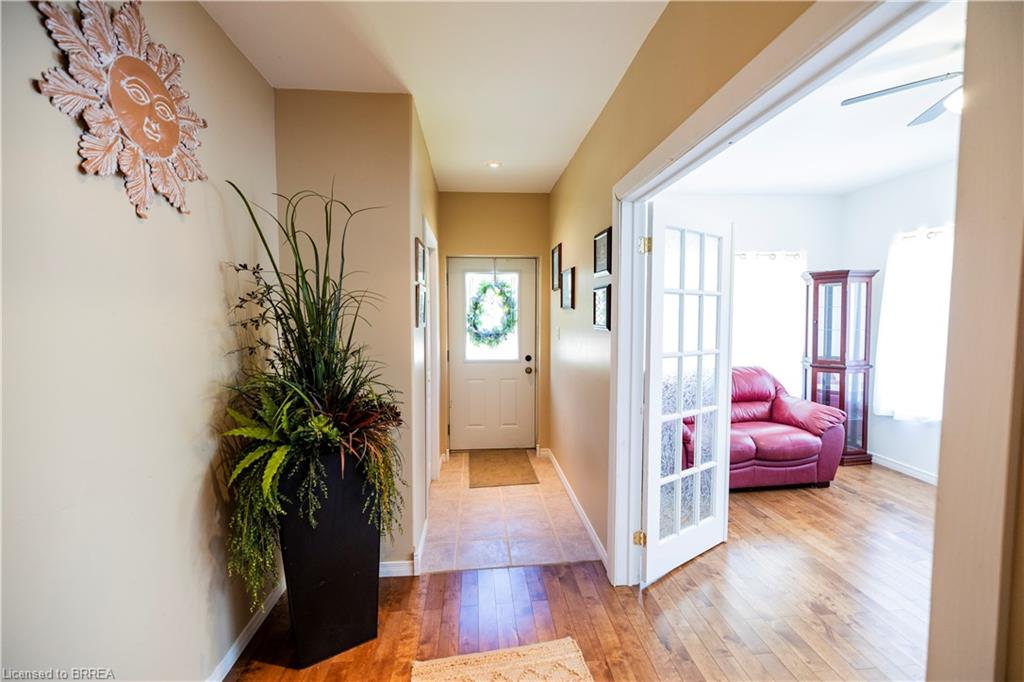 100 Mechanic Street W Property Photo 7