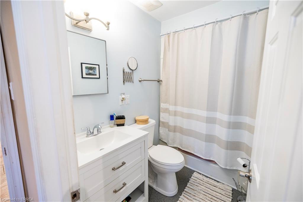 100 Mechanic Street W Property Photo 9