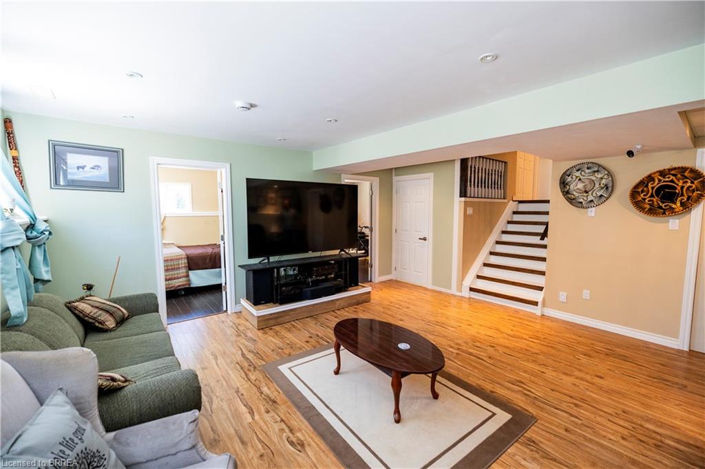 100 Mechanic Street W Property Photo 20
