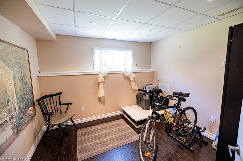 100 Mechanic Street W Property Photo 22