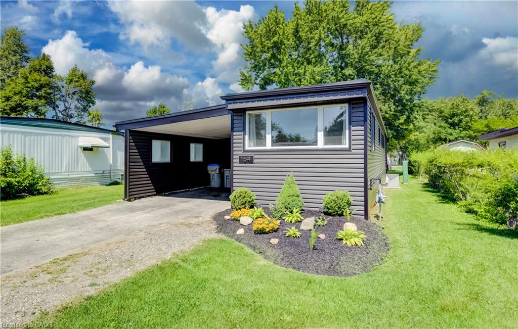 164 Birch Street Property Photo 3