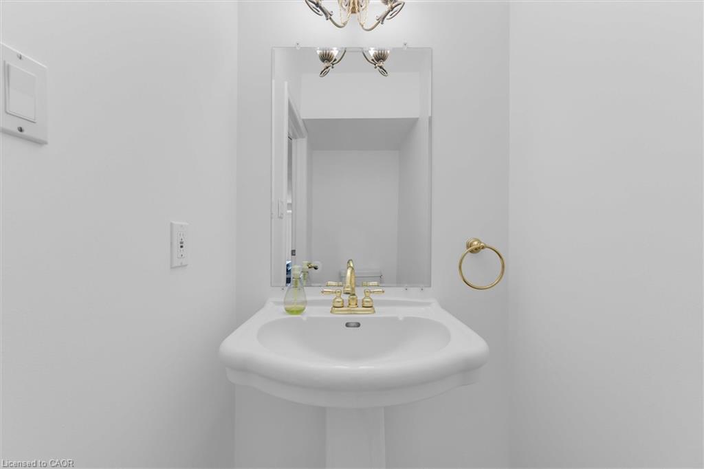 1389 Lakeshore Road Property Photo 18
