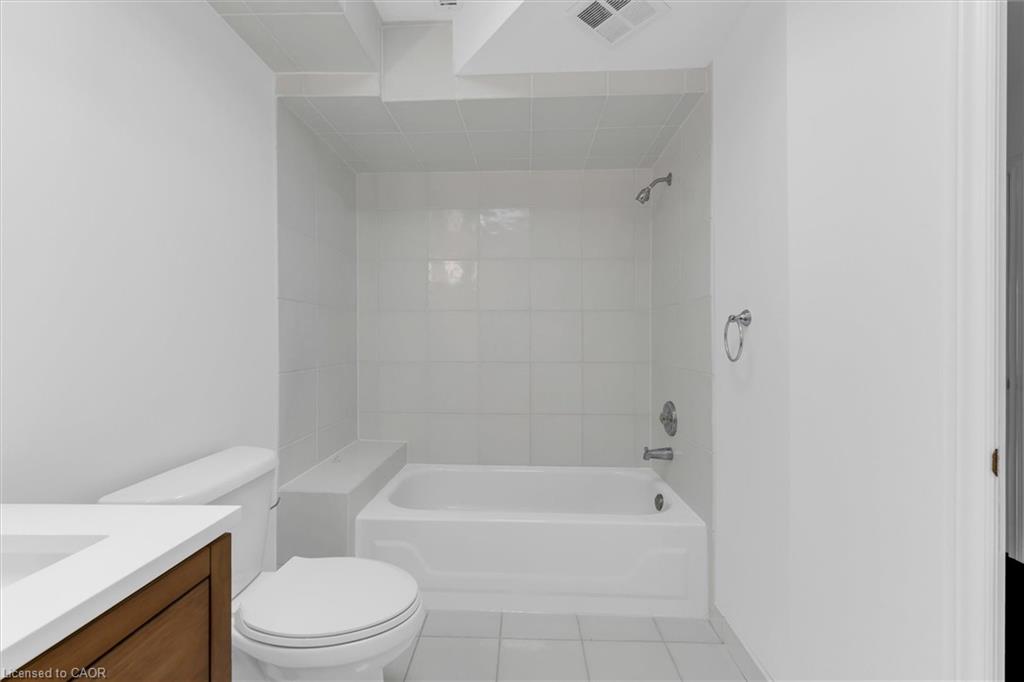 1389 Lakeshore Road Property Photo 20