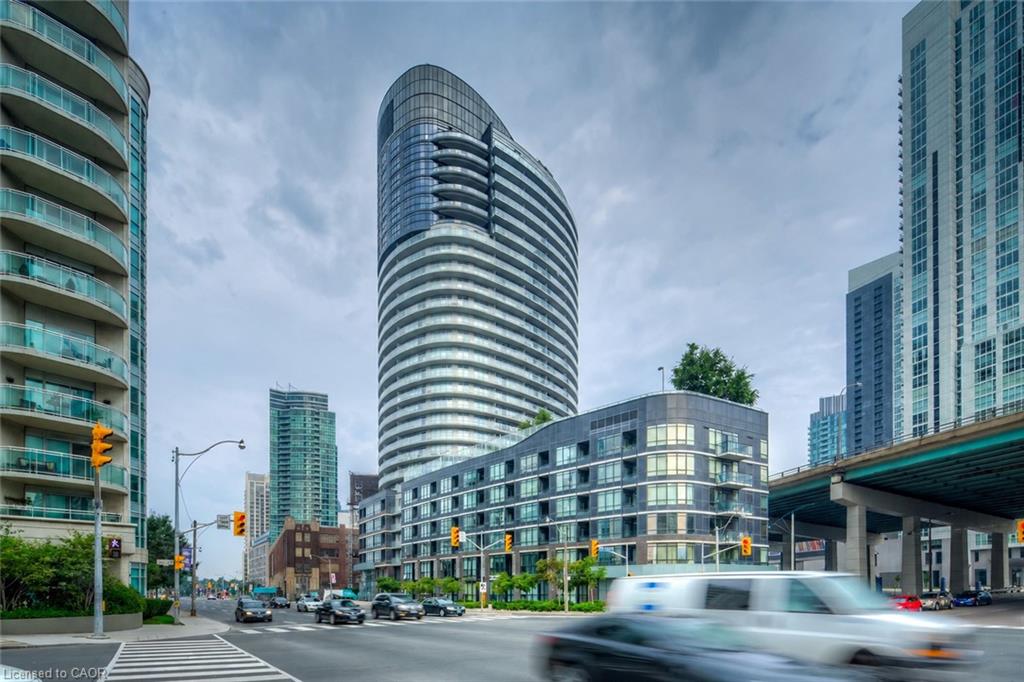 505-38 Dan Leckie Way Property Photo 1