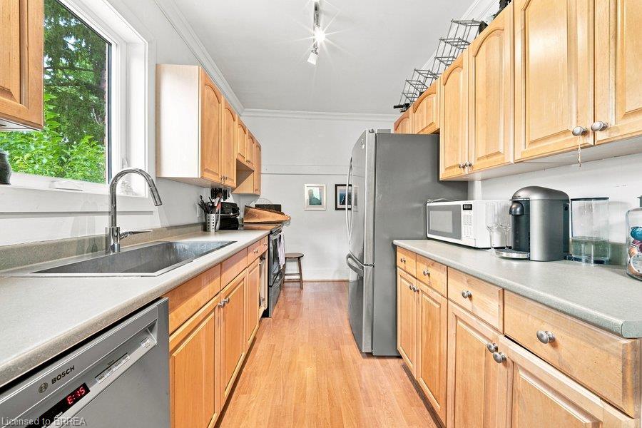 26 Abigail Avenue Property Photo 21