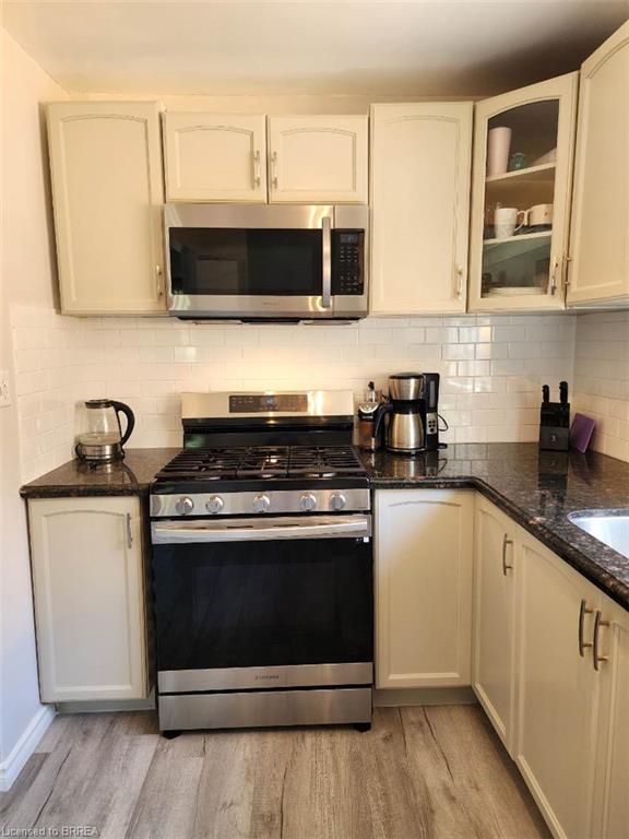 86 North Park Street Property Photo 8