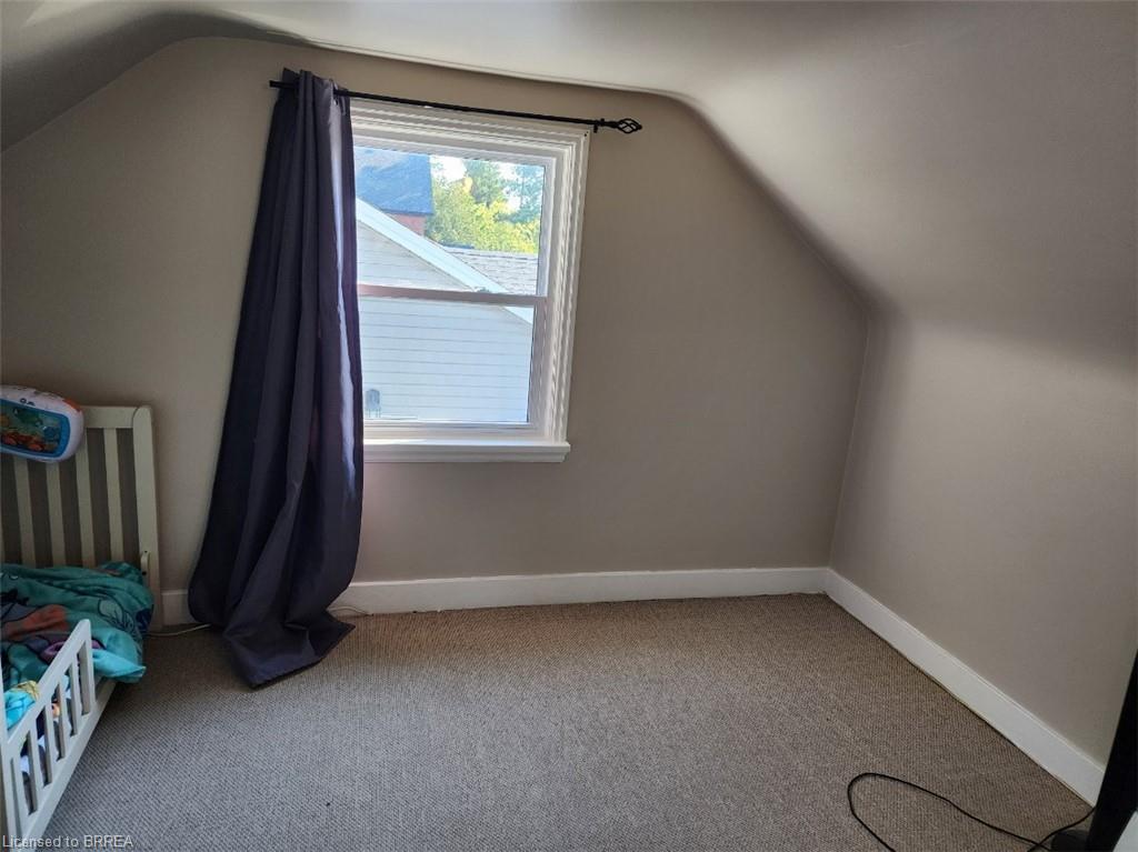 86 North Park Street Property Photo 16