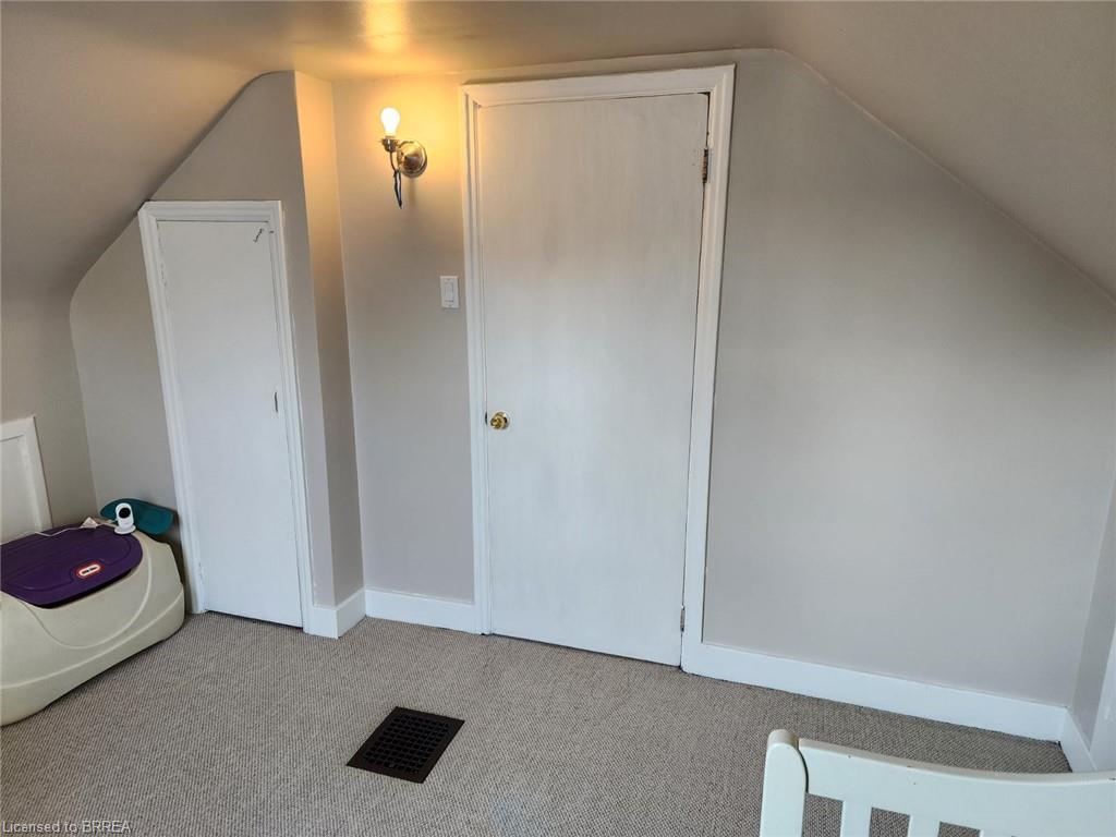 86 North Park Street Property Photo 18
