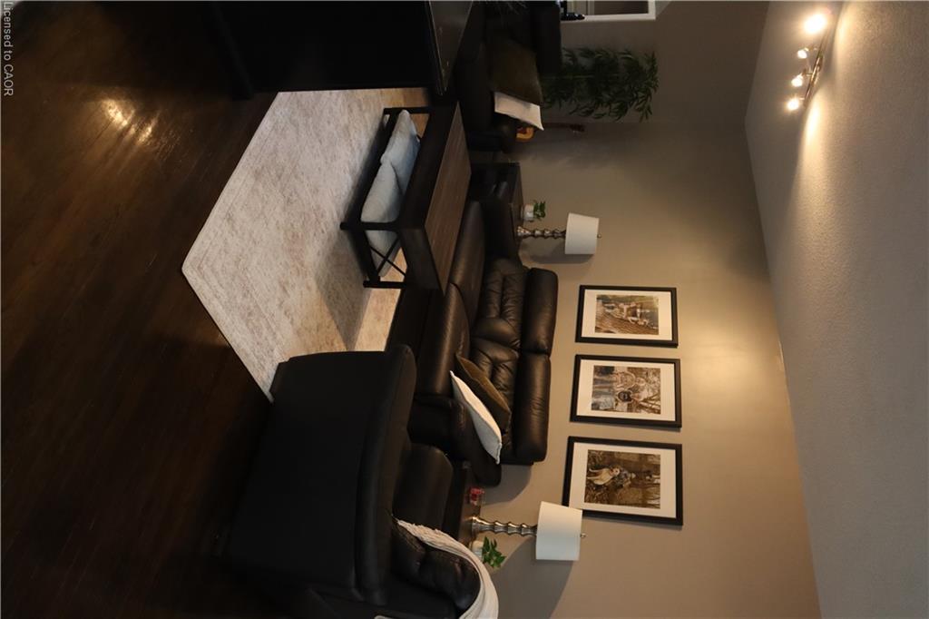 349 Winterberry Boulevard Property Photo 26