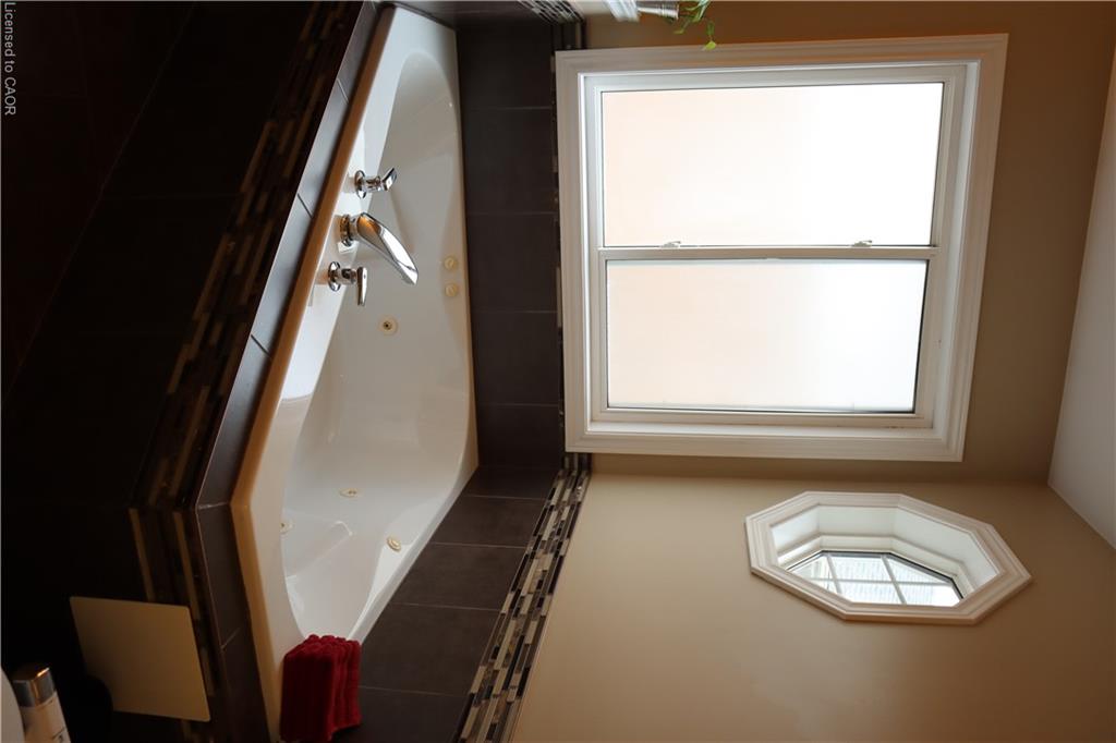 349 Winterberry Boulevard Property Photo 30