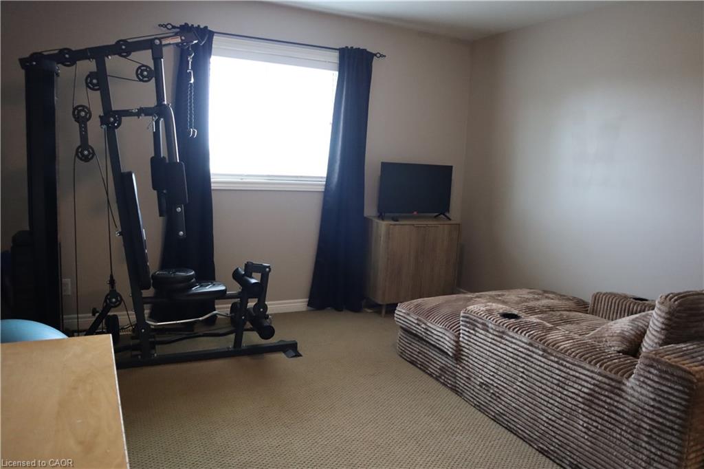 349 Winterberry Boulevard Property Photo 34
