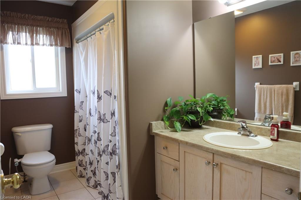 349 Winterberry Boulevard Property Photo 36