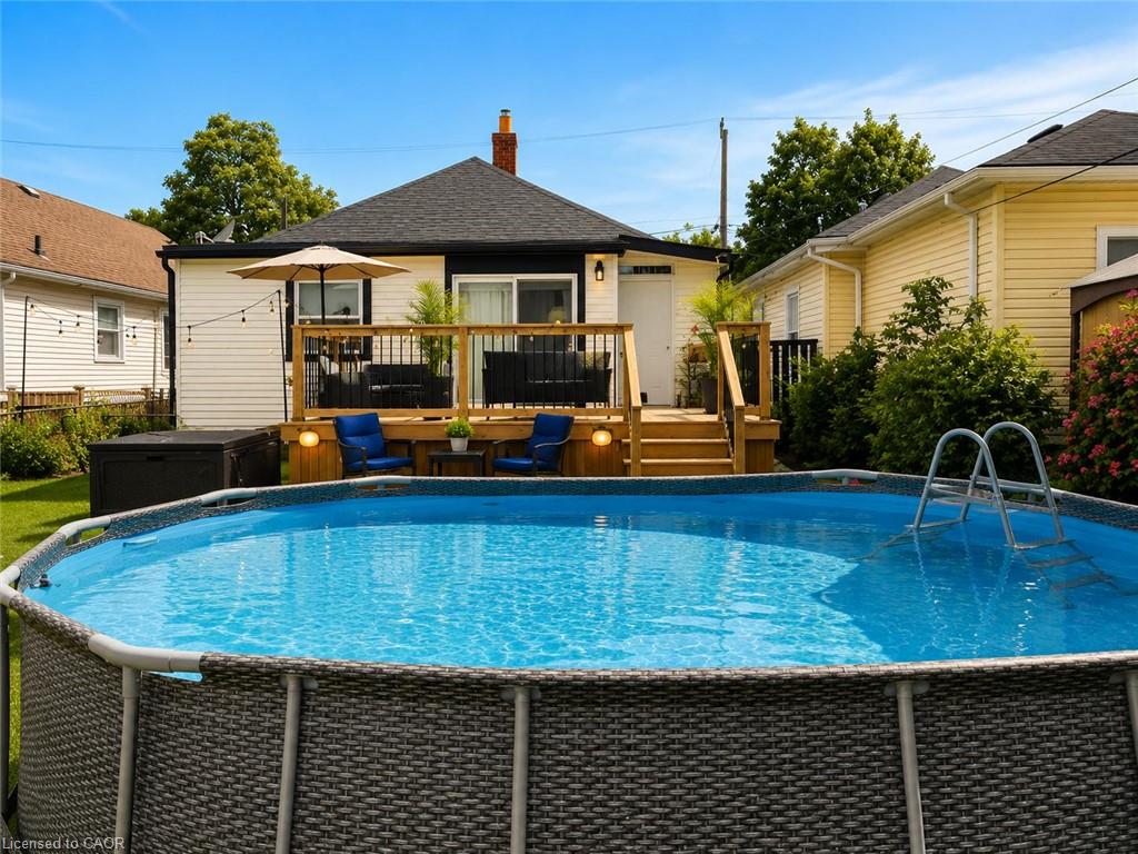 141 Bruce Street Property Photo 3