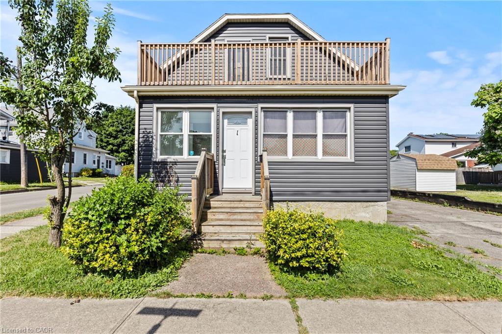 1 West Street N Property Photo 1