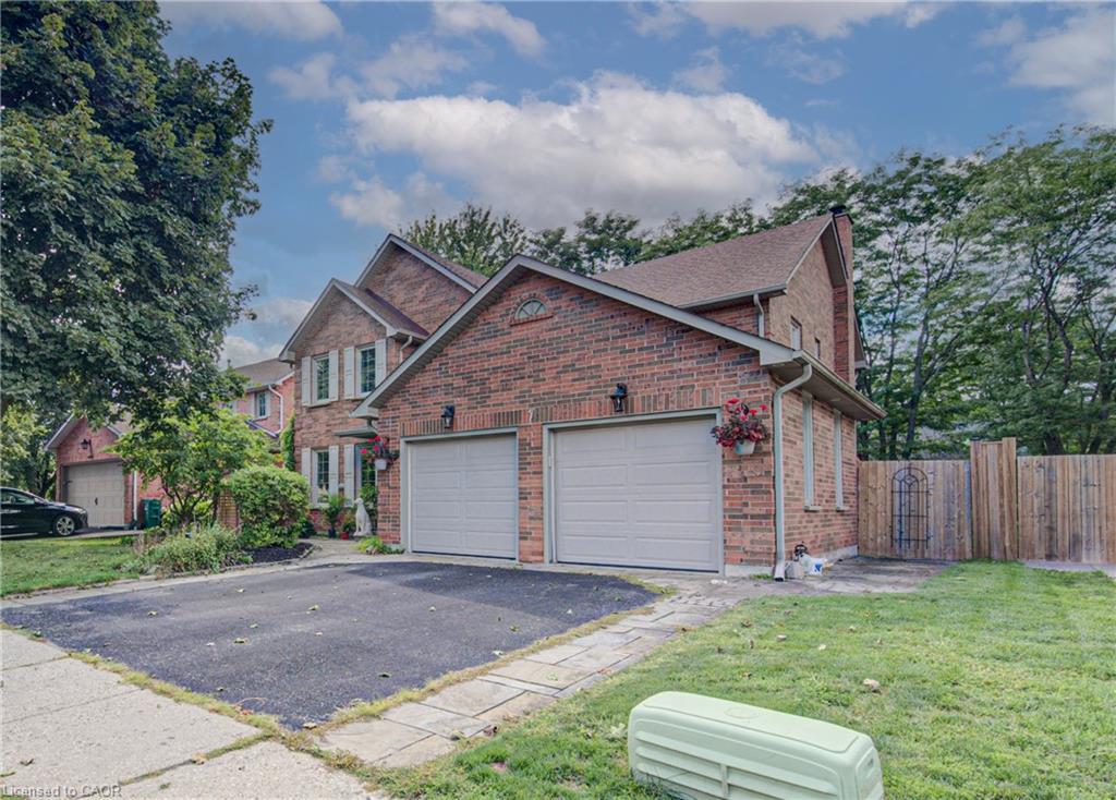 7 Stock Court Property Photo 1