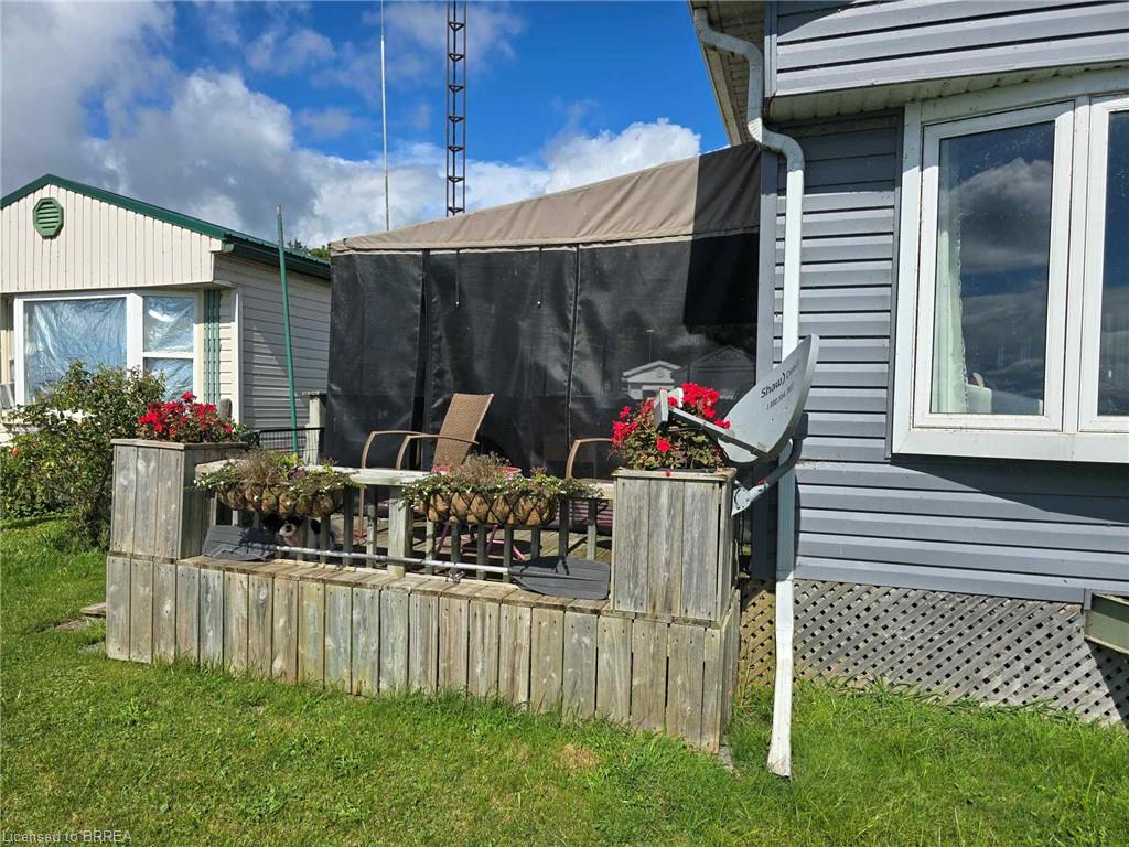 72-70 Bluewater Avenue Property Photo 12