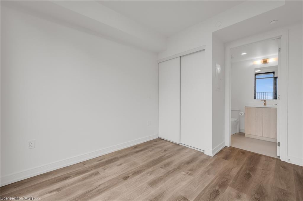 526-1 Jarvis Street Property Photo 10