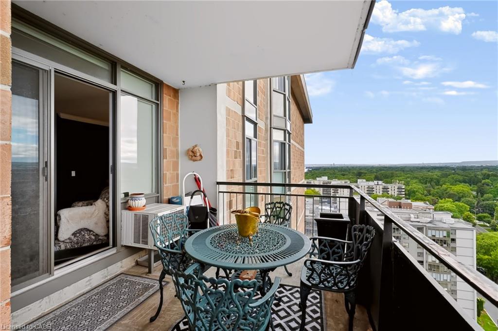 1901-5250 Lakeshore Road Property Photo 21